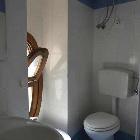 Teseo - In Ortigia Fuori Dalla Ztl - *