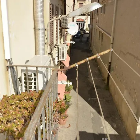 Teseo Siracusa In Ortigia Fuori Dalla Ztl