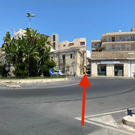 Apartment Teseo Siracusa In Ortigia Fuori Dalla Ztl *