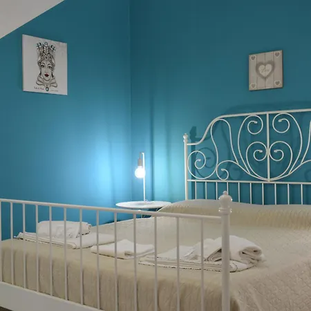 Apartment Teseo Siracusa In Ortigia Fuori Dalla Ztl *